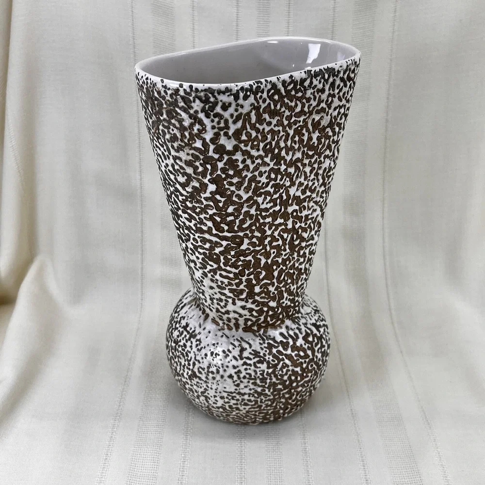 Shawnee Vintage Pottery Vase‎ MCM White Gold 10
